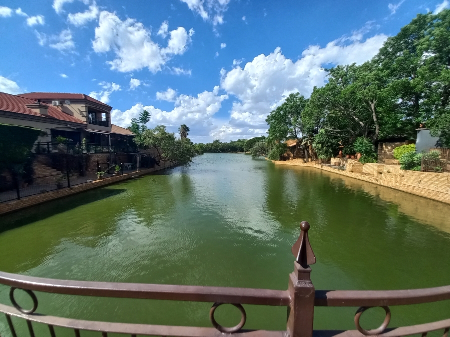 3 Bedroom Property for Sale in Safari Gardens North West